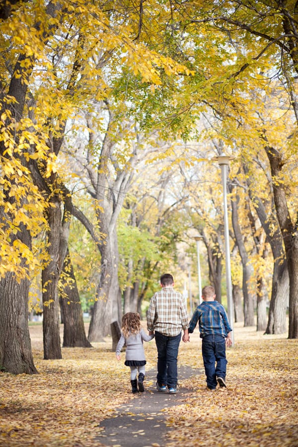 a fall setting for family portraits in Prince Albert